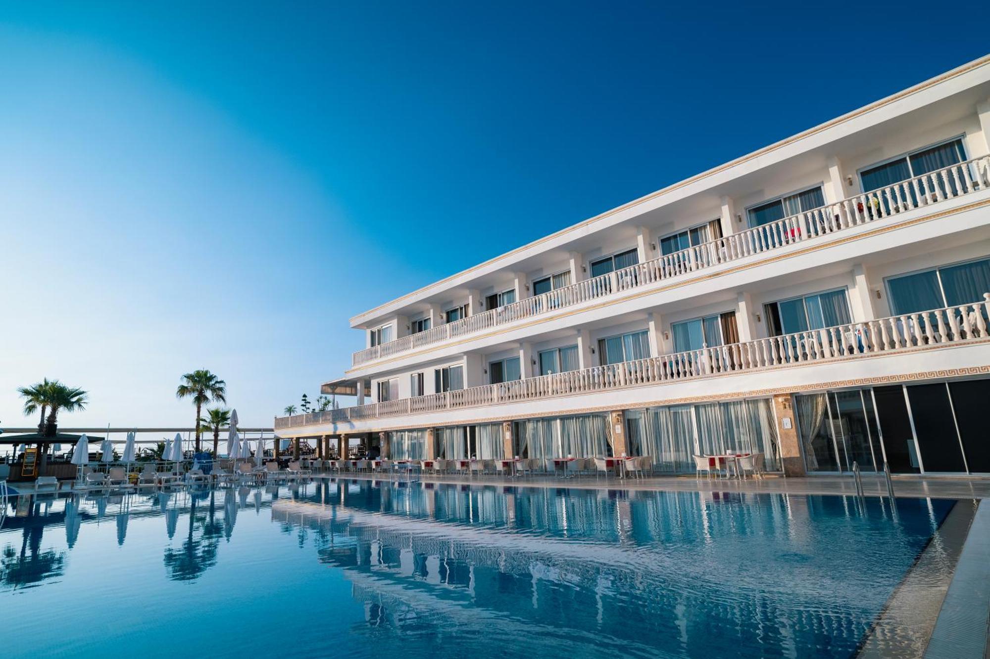 Sl La Perla Hotel Kemer Анталия Екстериор снимка