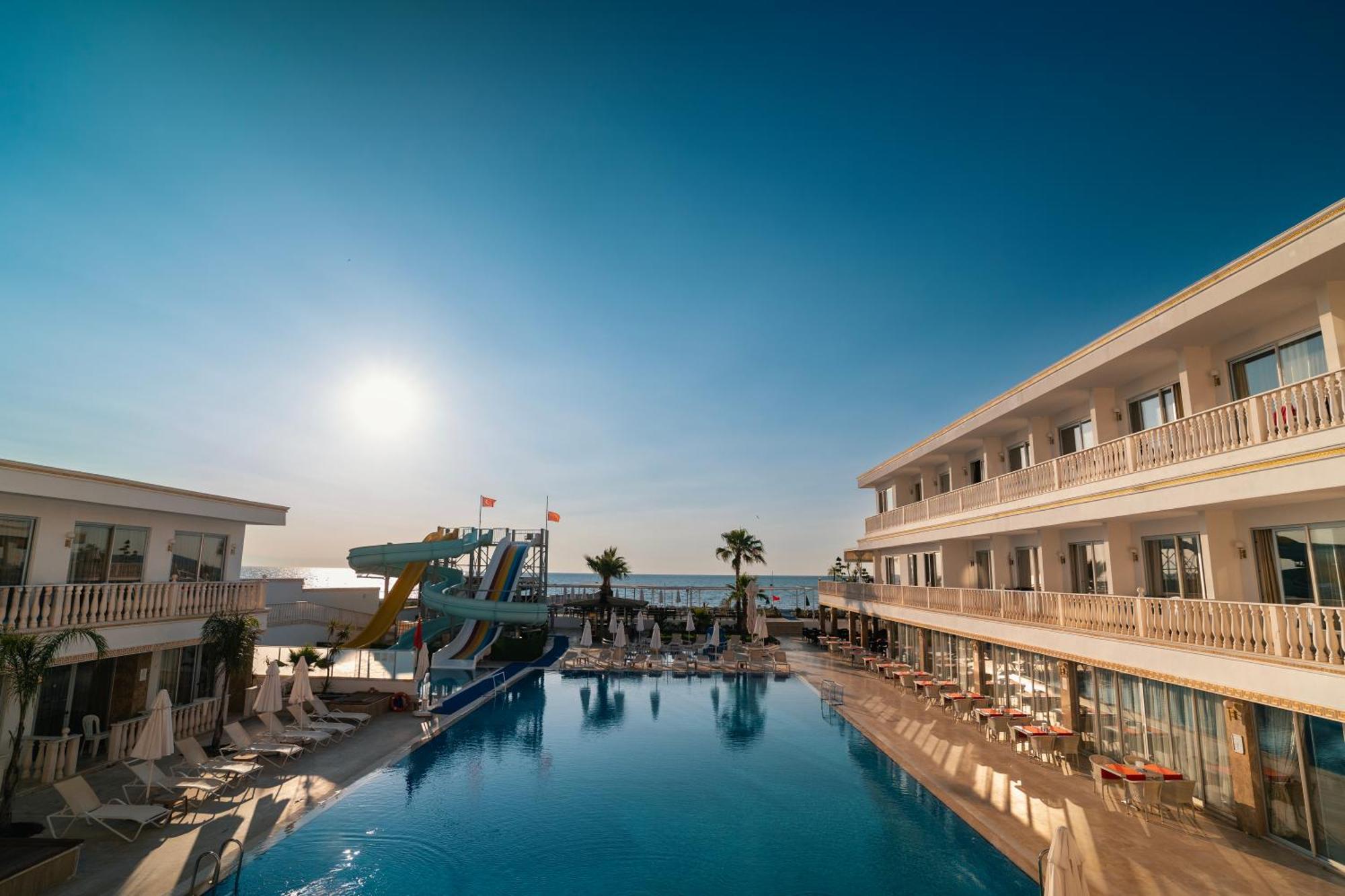 Sl La Perla Hotel Kemer Анталия Екстериор снимка