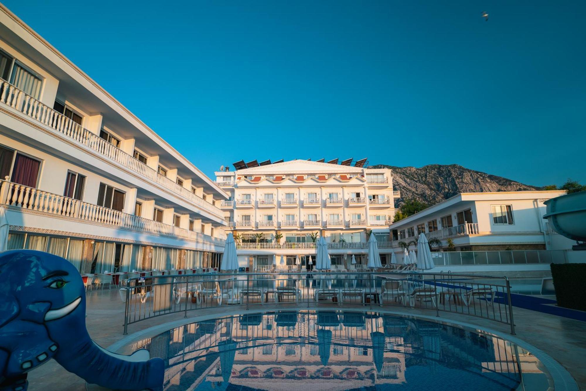 Sl La Perla Hotel Kemer Анталия Екстериор снимка